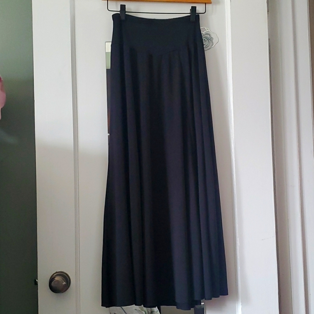 Long Dancers skirt